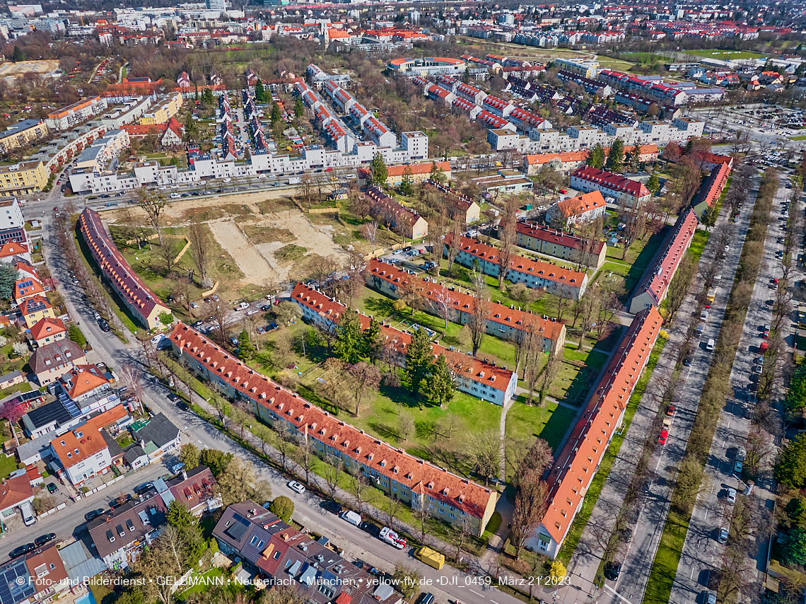 21.03.2023 - Luftbilder von der Baustelle Maikäfersiedlung in Berg am Laim